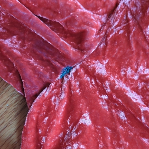 Free People Coral/Pink/Red Crushed Velvet Romper Size 10 - Picture 13 of 16